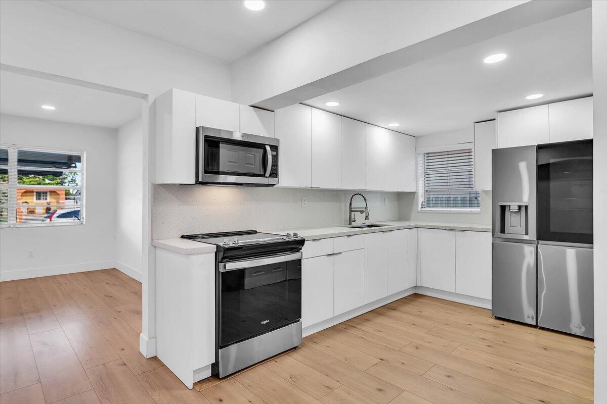 INGLESIDE PARK - Residential