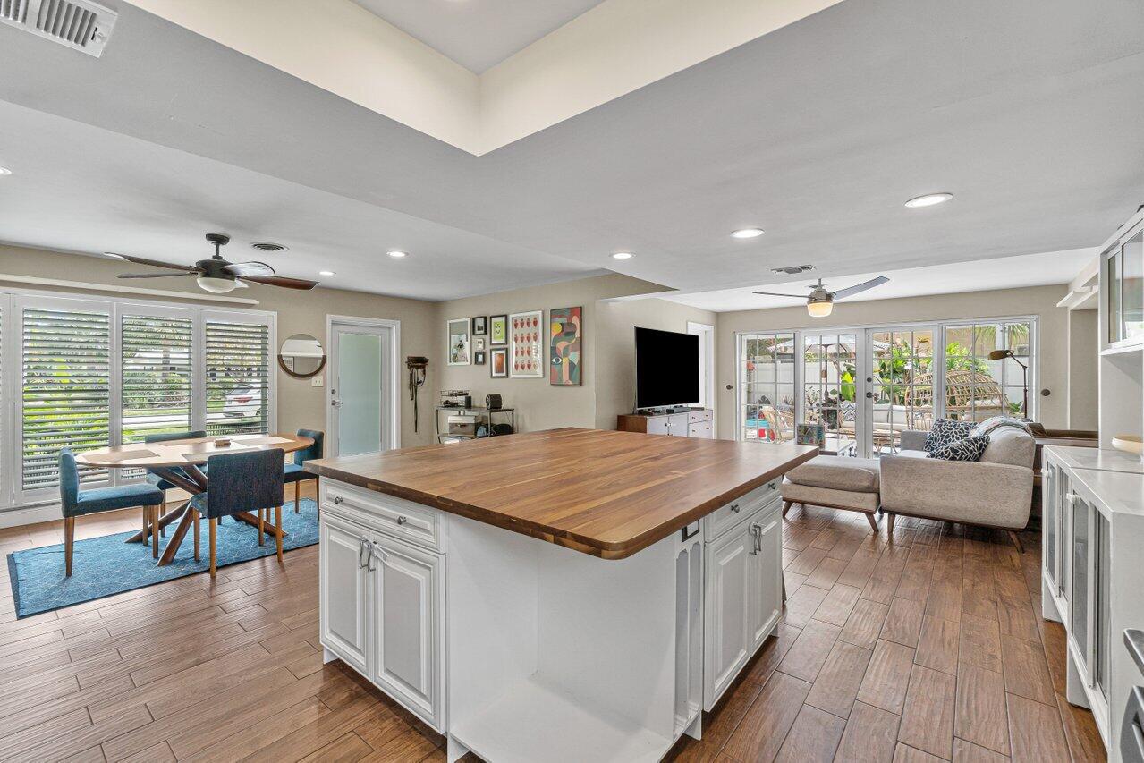 ROYAL OAK HILLS 2ND SEC - Residential Lease