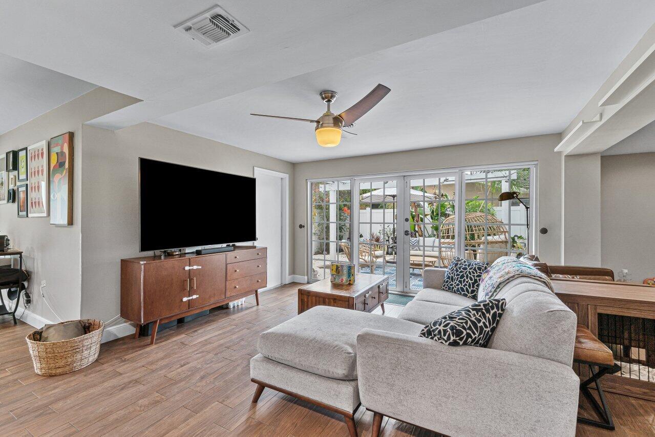 ROYAL OAK HILLS 2ND SEC - Residential Lease