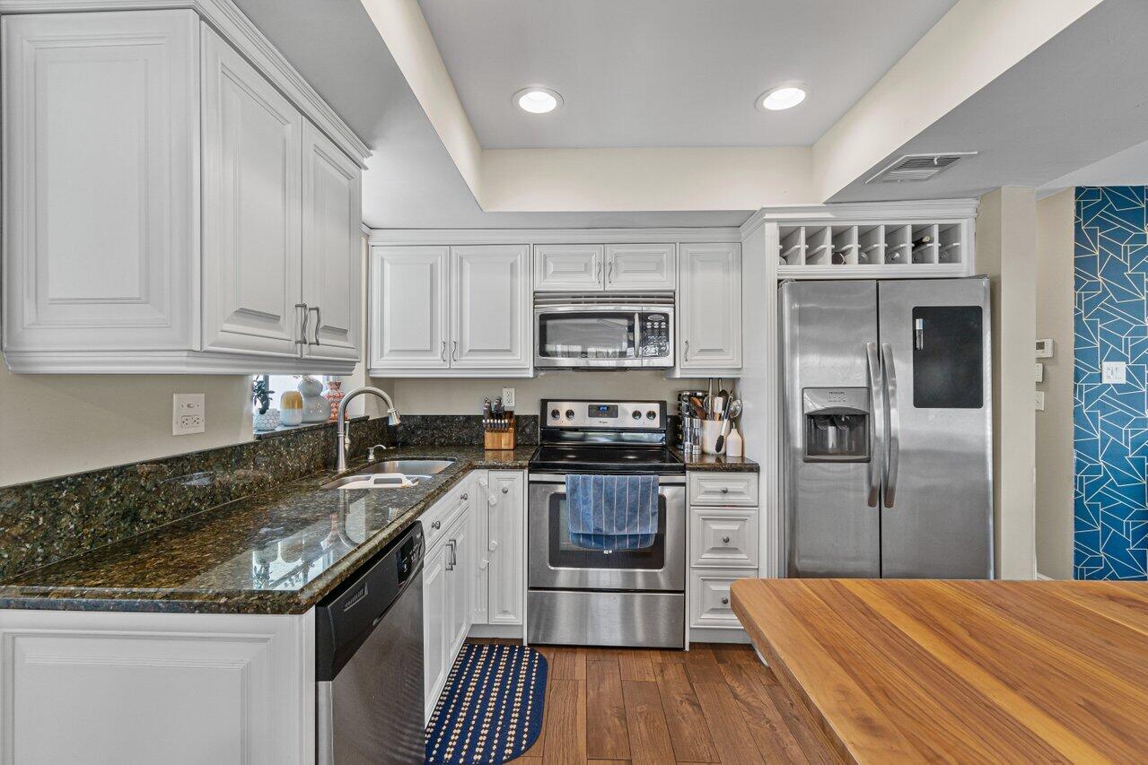 ROYAL OAK HILLS 2ND SEC - Residential Lease