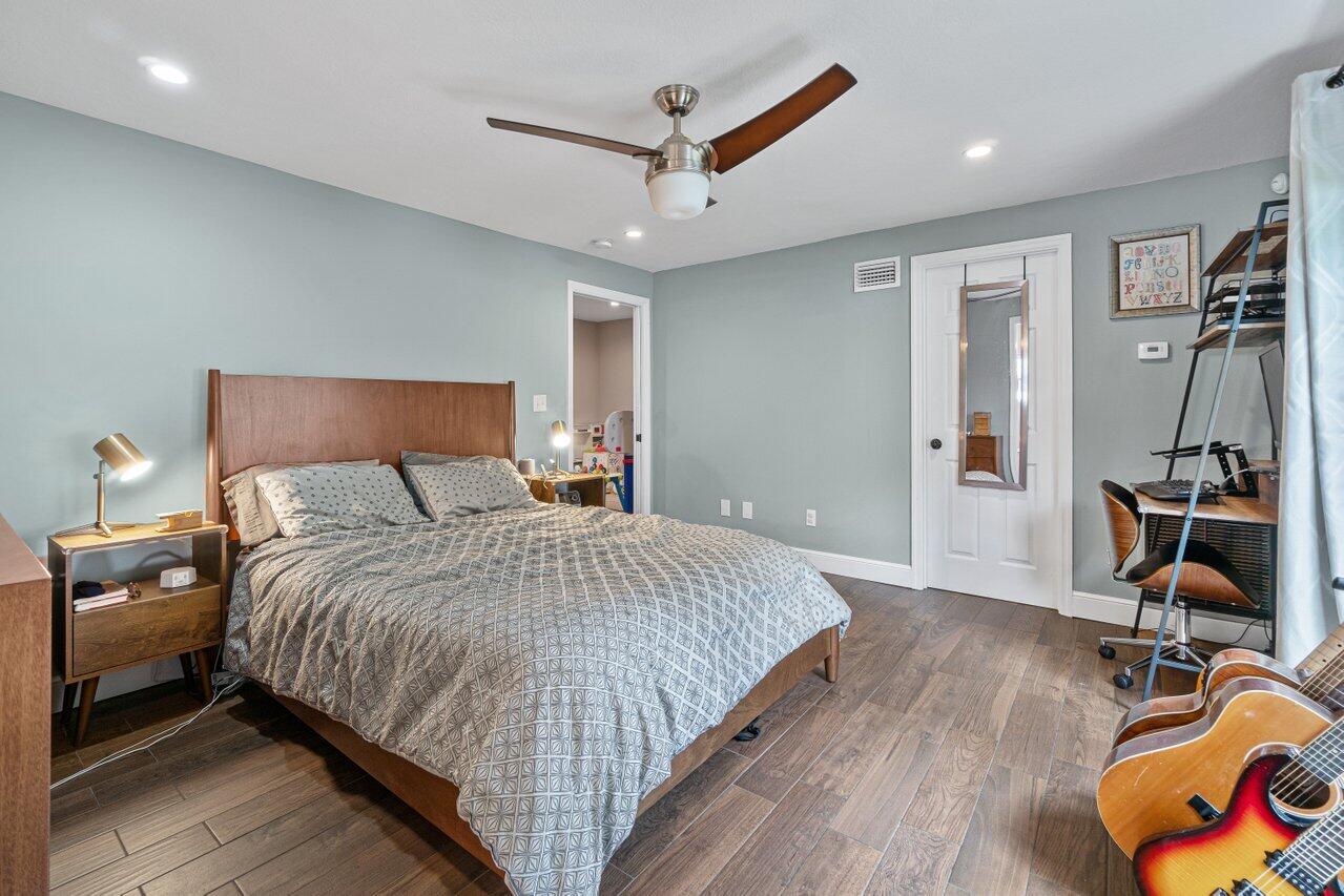 ROYAL OAK HILLS 2ND SEC - Residential Lease