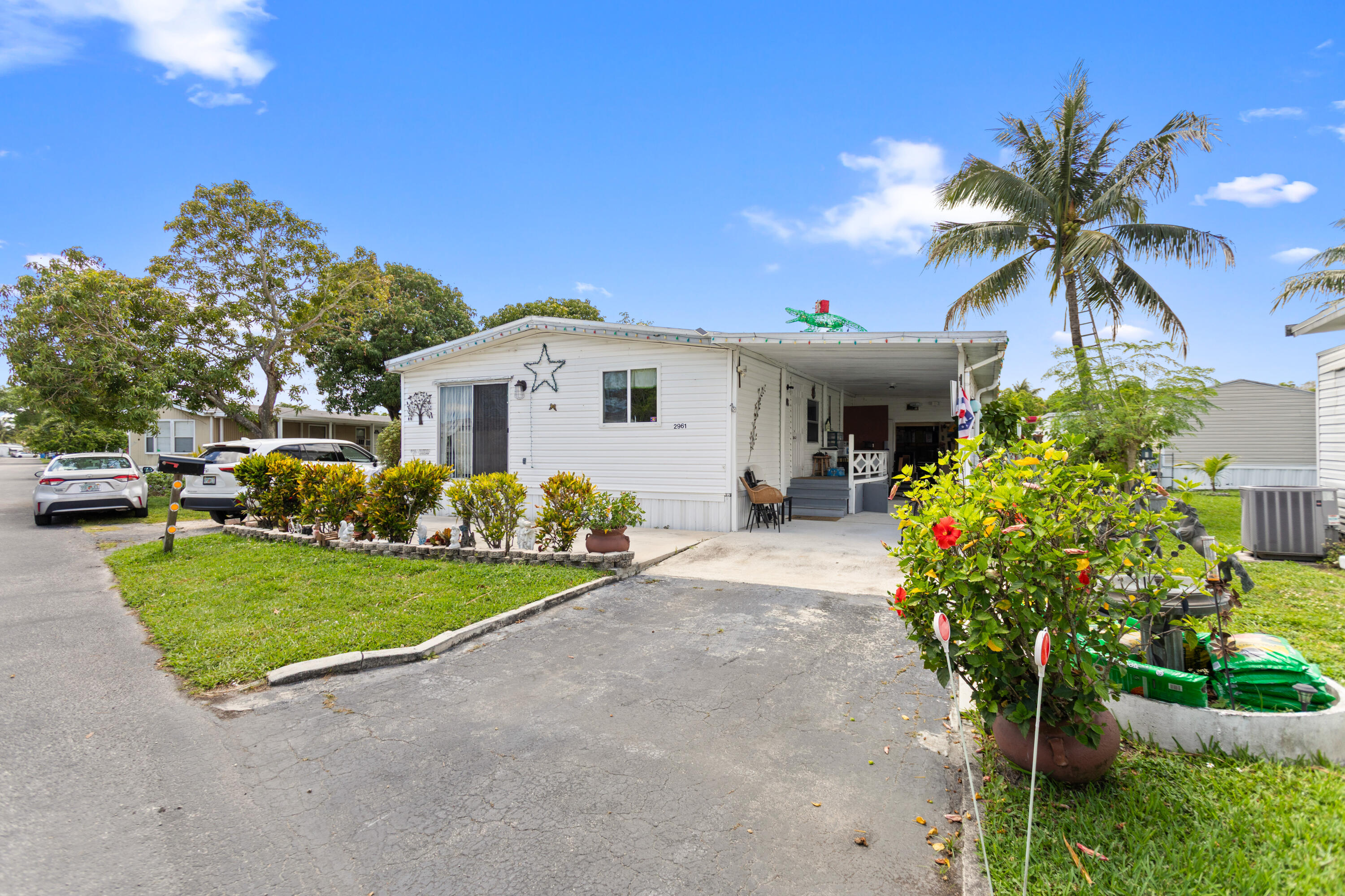 Everglades Lakes - Residential