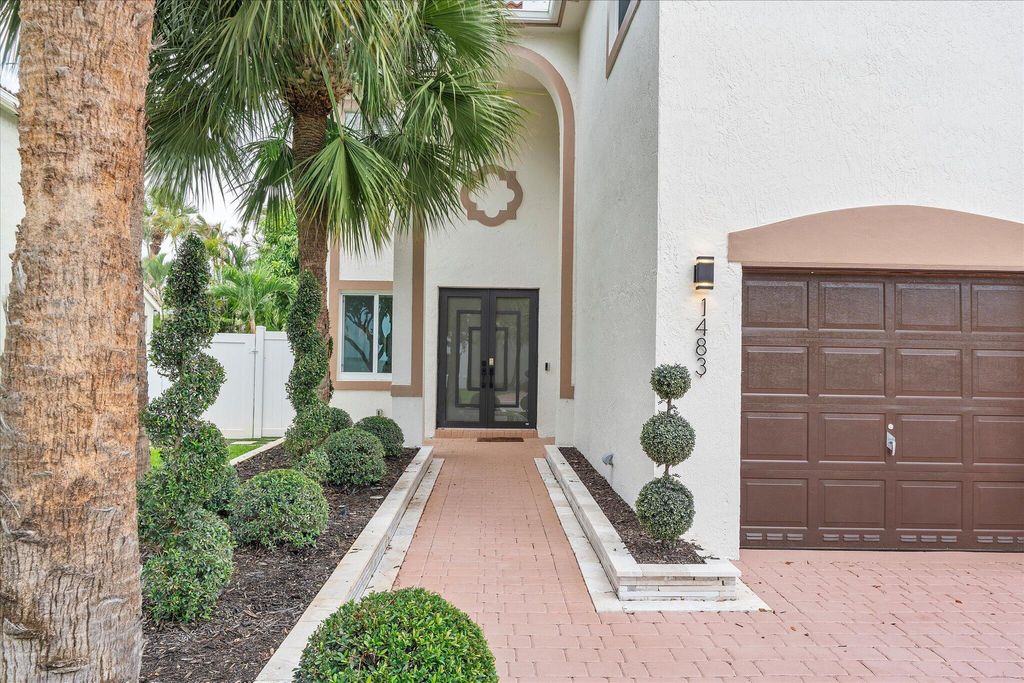 Photo of 1483 SW 161st Avenue, Pembroke Pines, FL 33027 (MLS # B26022293)