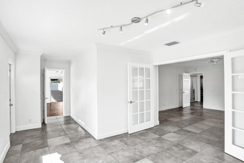 Pompano Isles Sec B 31-8 - Residential Lease