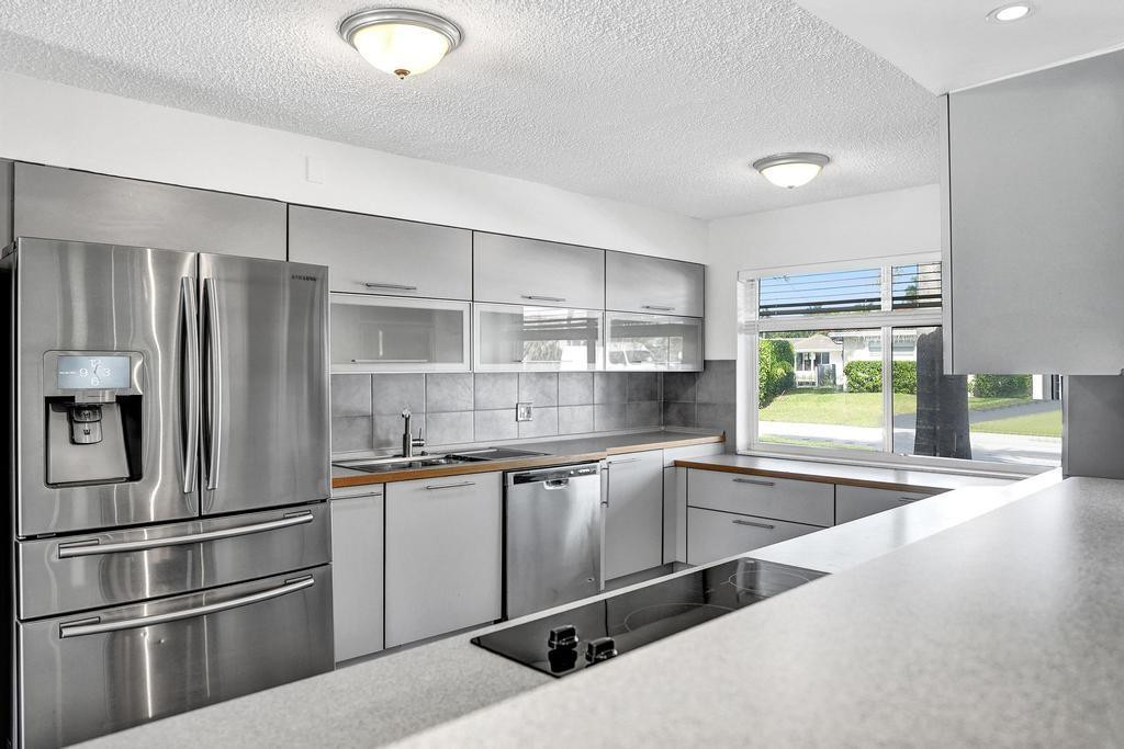 Pompano Isles Sec B 31-8 - Residential Lease