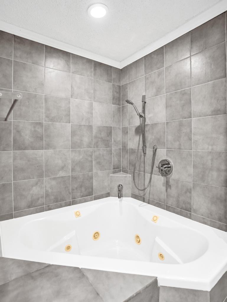 Pompano Isles Sec B 31-8 - Residential Lease