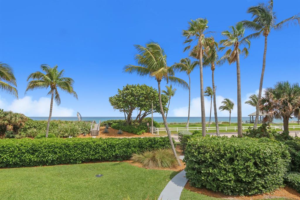 TROPICAL SHORES - Residential