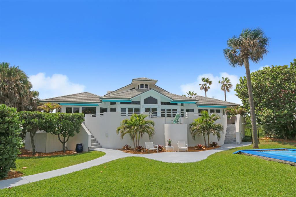 TROPICAL SHORES - Residential