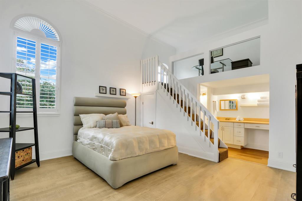 TROPICAL SHORES - Residential