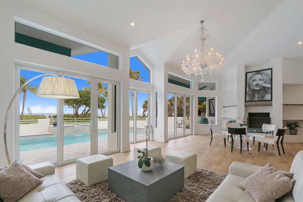 TROPICAL SHORES - Residential