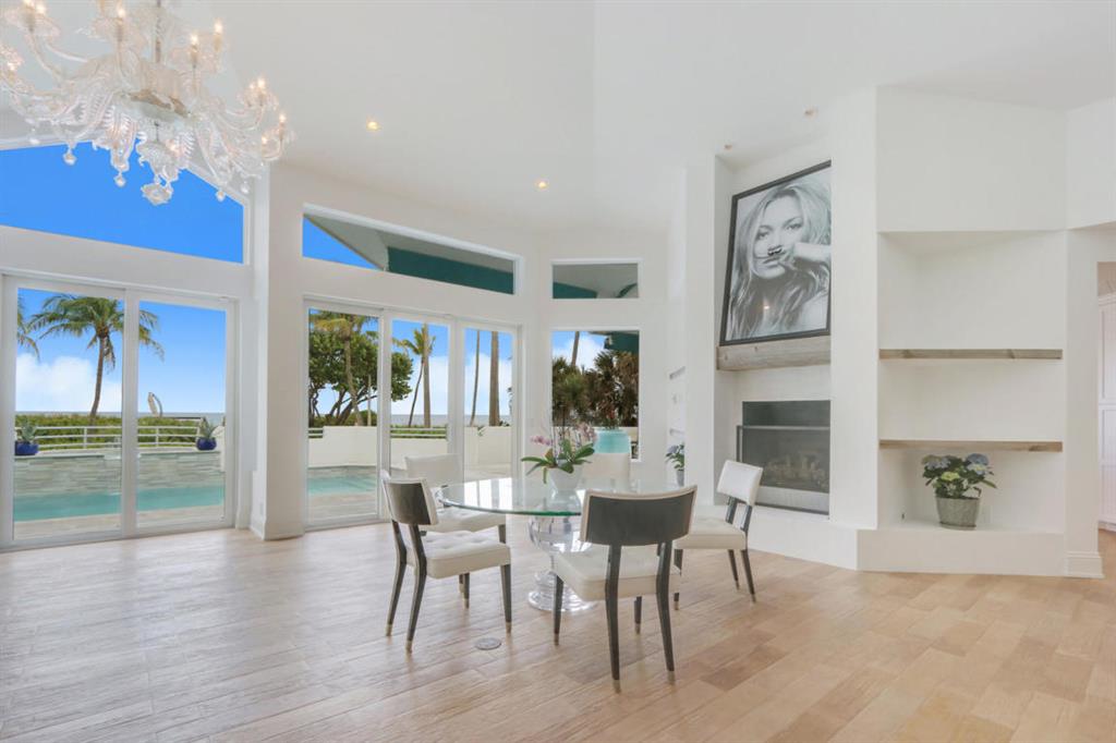 TROPICAL SHORES - Residential