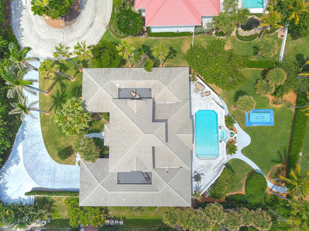 TROPICAL SHORES - Residential