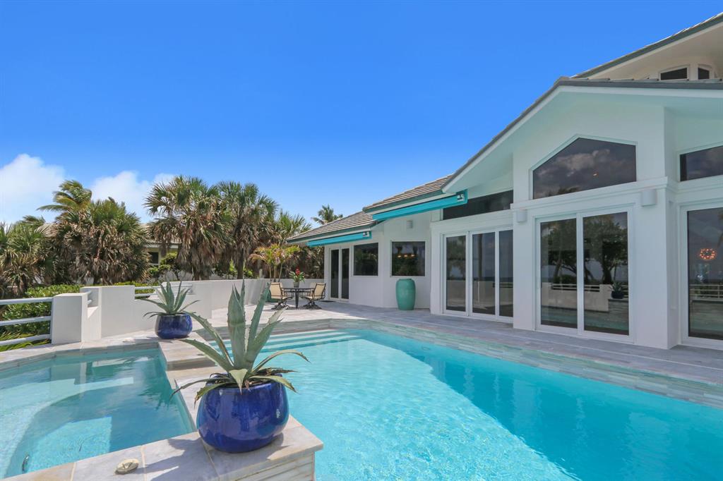 TROPICAL SHORES - Residential