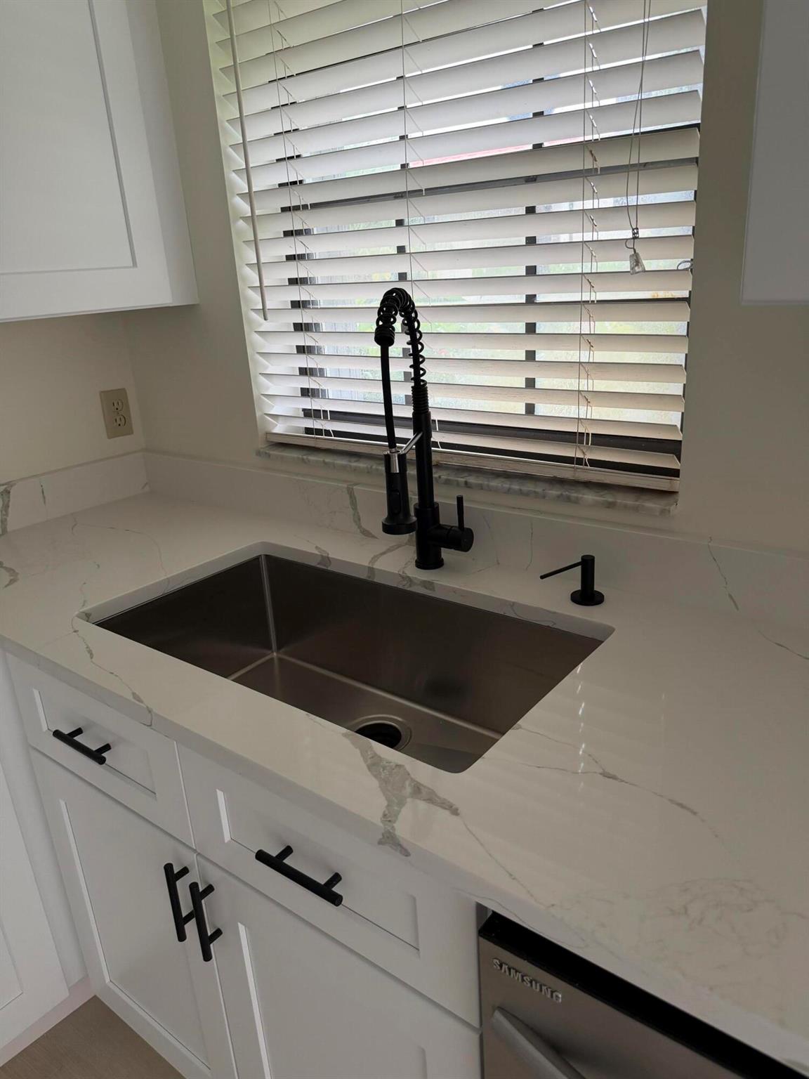 WELLINGTON PL OF WELLINGT - Residential Lease