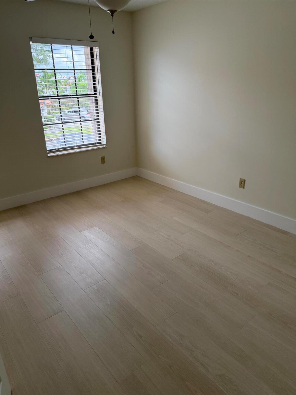 WELLINGTON PL OF WELLINGT - Residential Lease