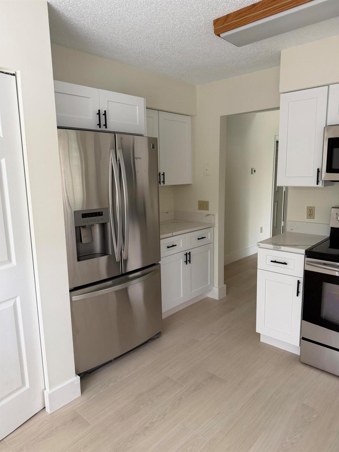 WELLINGTON PL OF WELLINGT - Residential Lease