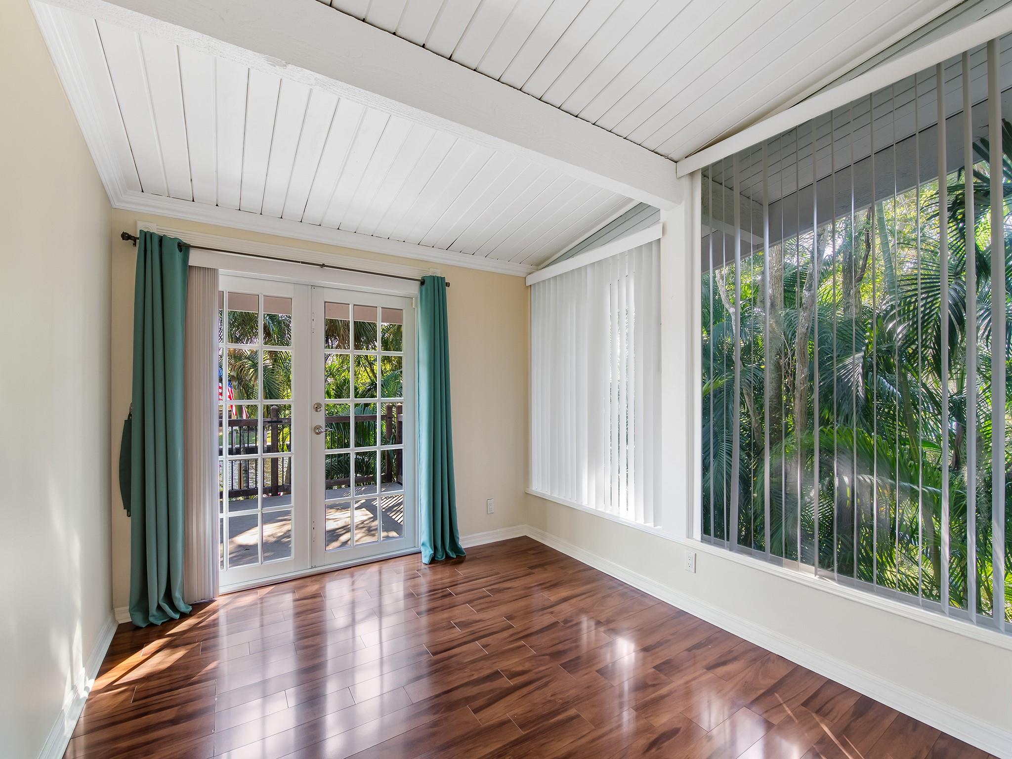 Shady Banks - Residential