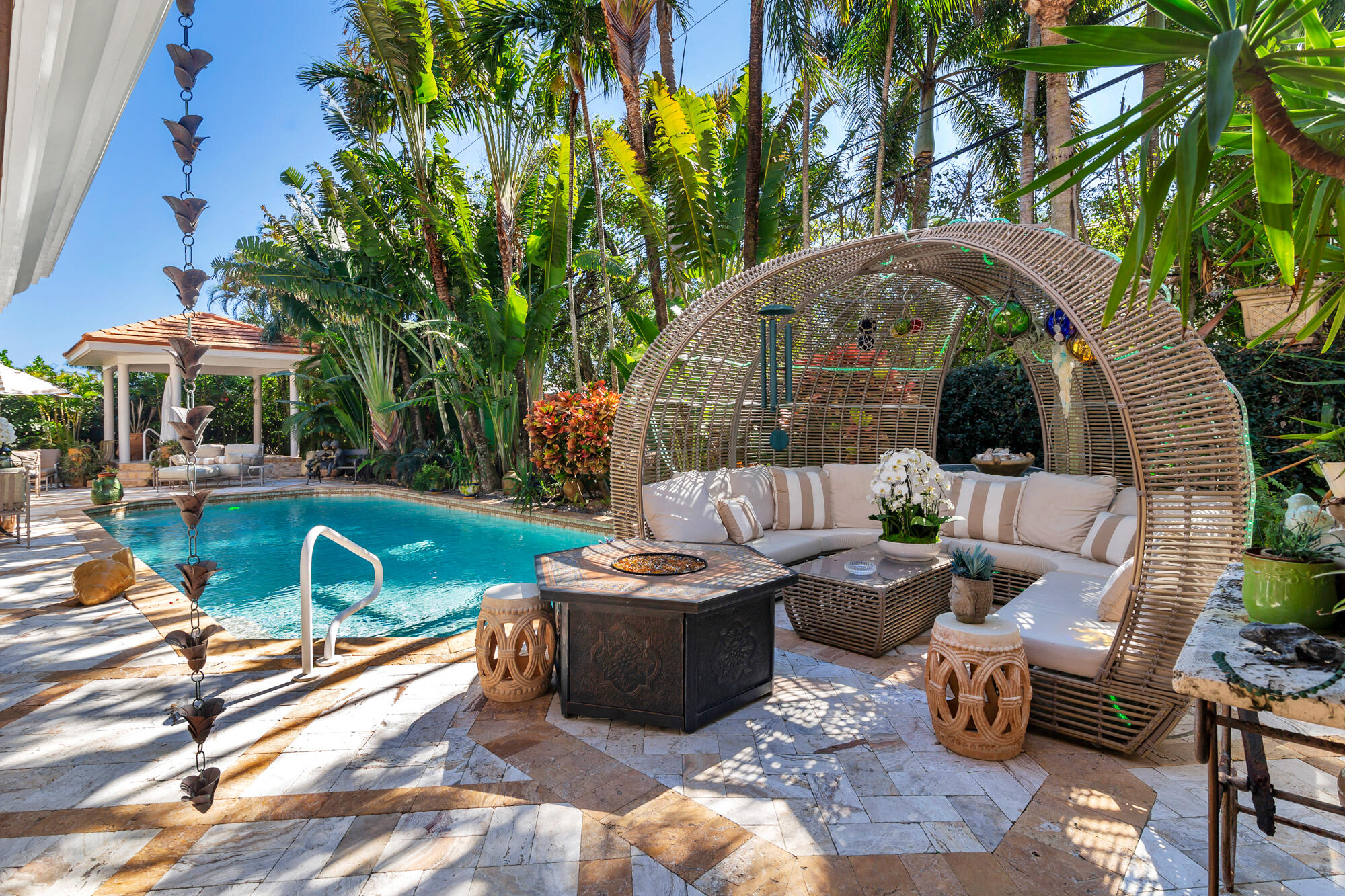 JAMAICA LANE IN - Residential