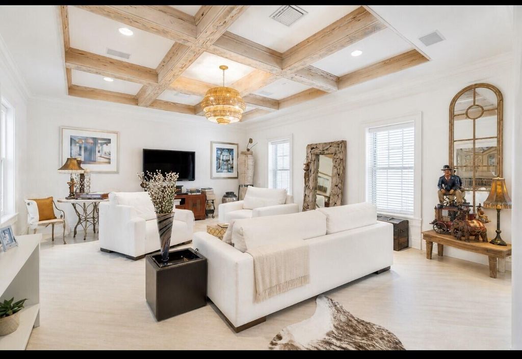 Photo of 286 Jamaica Lane, Palm Beach, FL 33480 (MLS # B26025935)
