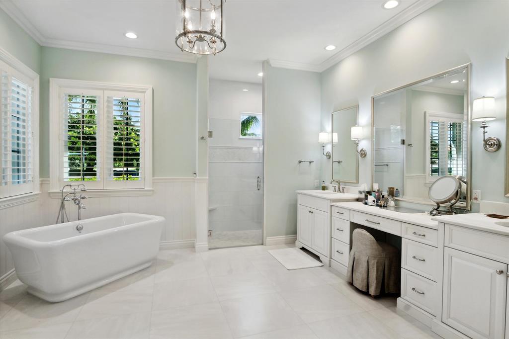 SAILFISH POINT - Residential