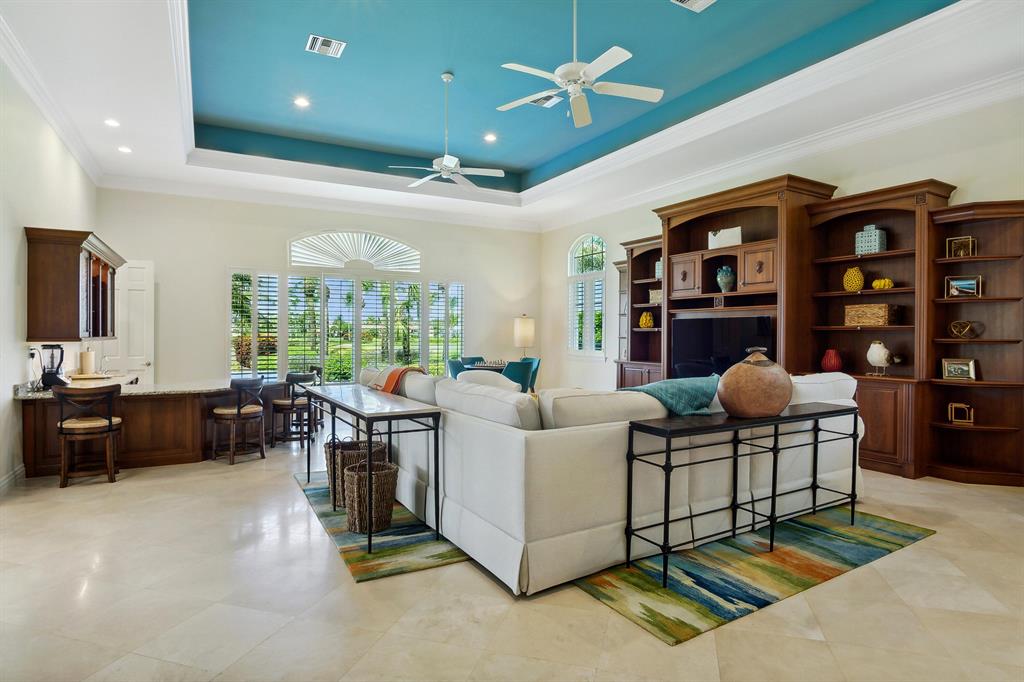 SAILFISH POINT - Residential