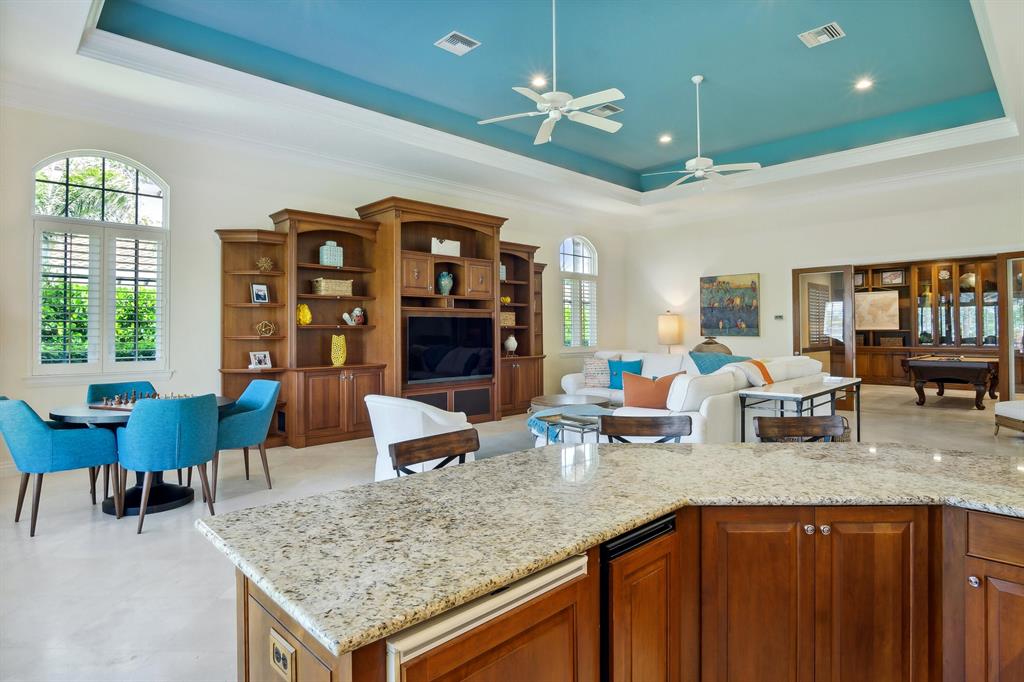 SAILFISH POINT - Residential
