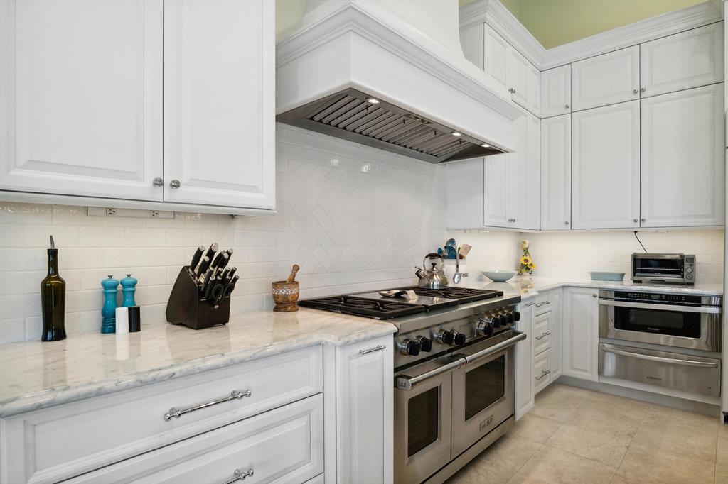 SAILFISH POINT - Residential