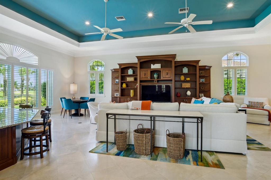 SAILFISH POINT - Residential