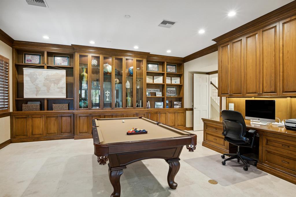 SAILFISH POINT - Residential