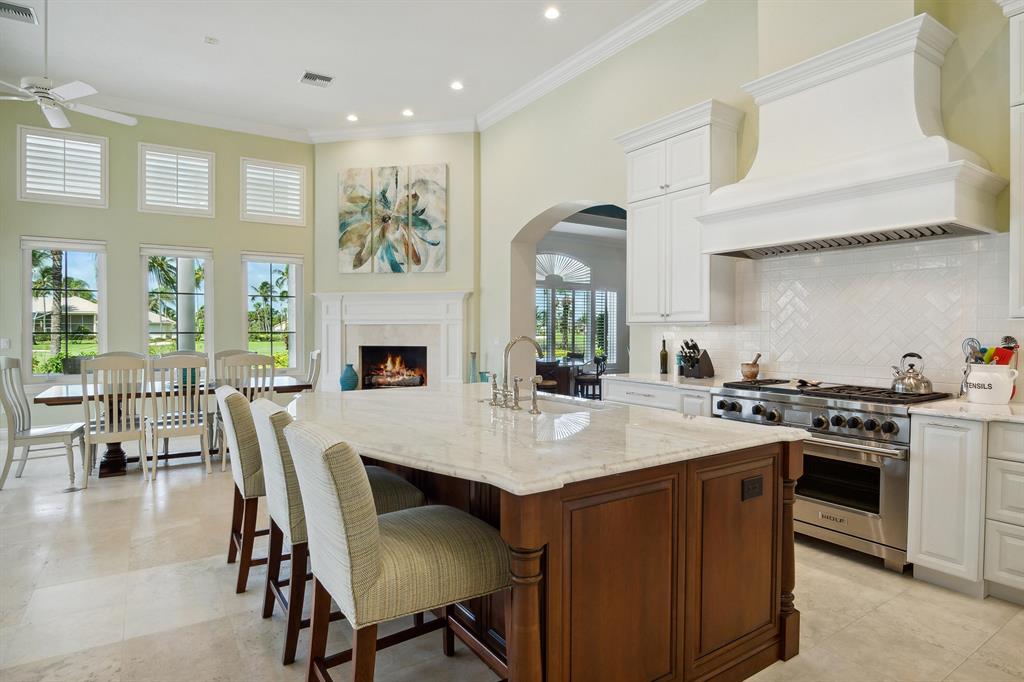 SAILFISH POINT - Residential