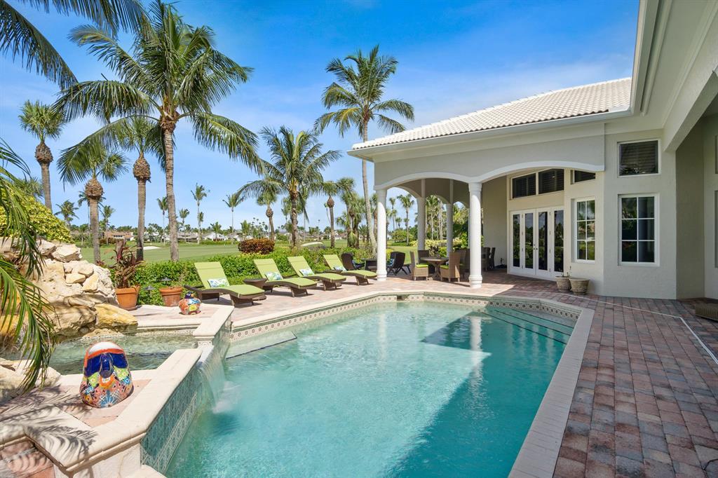 SAILFISH POINT - Residential