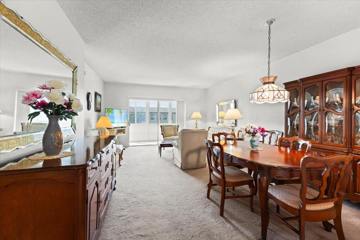 Oriole Gardens - Residential