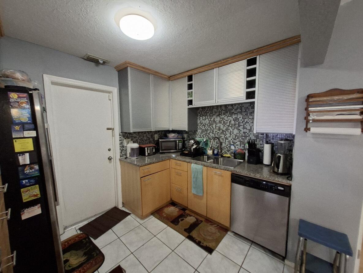 MAINLANDS OF TAMARAC LAKES - Residential