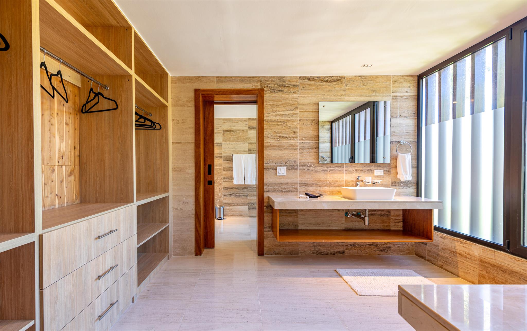 Barranca, Casa de Campo, - Residential