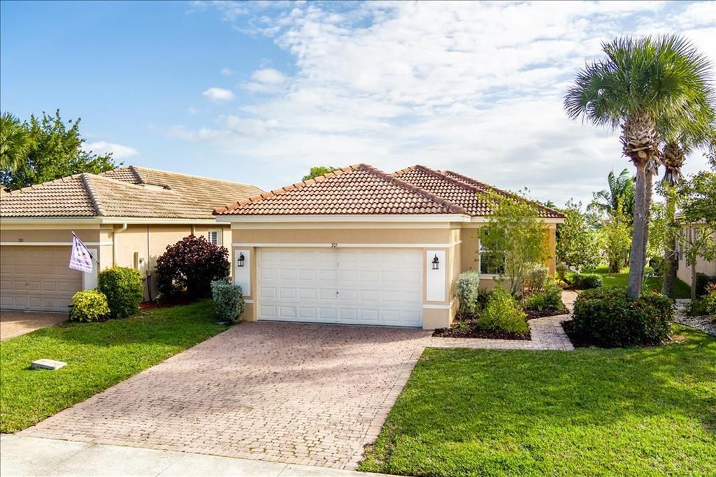 Photo of 705 NW Stanford Lane, Port Saint Lucie, FL 34983 (MLS # R10769179)
