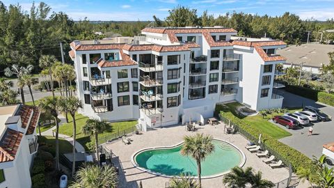 A home in Hutchinson Island