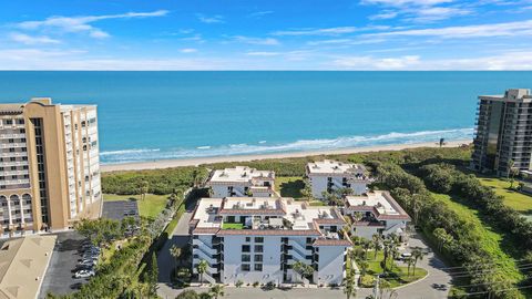 A home in Hutchinson Island