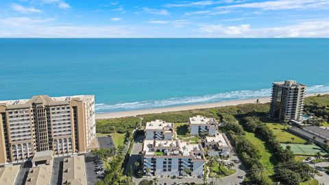 A home in Hutchinson Island