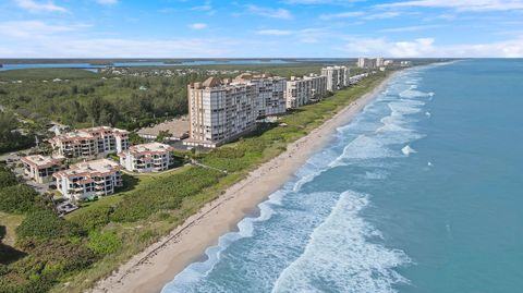 A home in Hutchinson Island