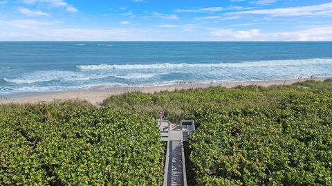 A home in Hutchinson Island