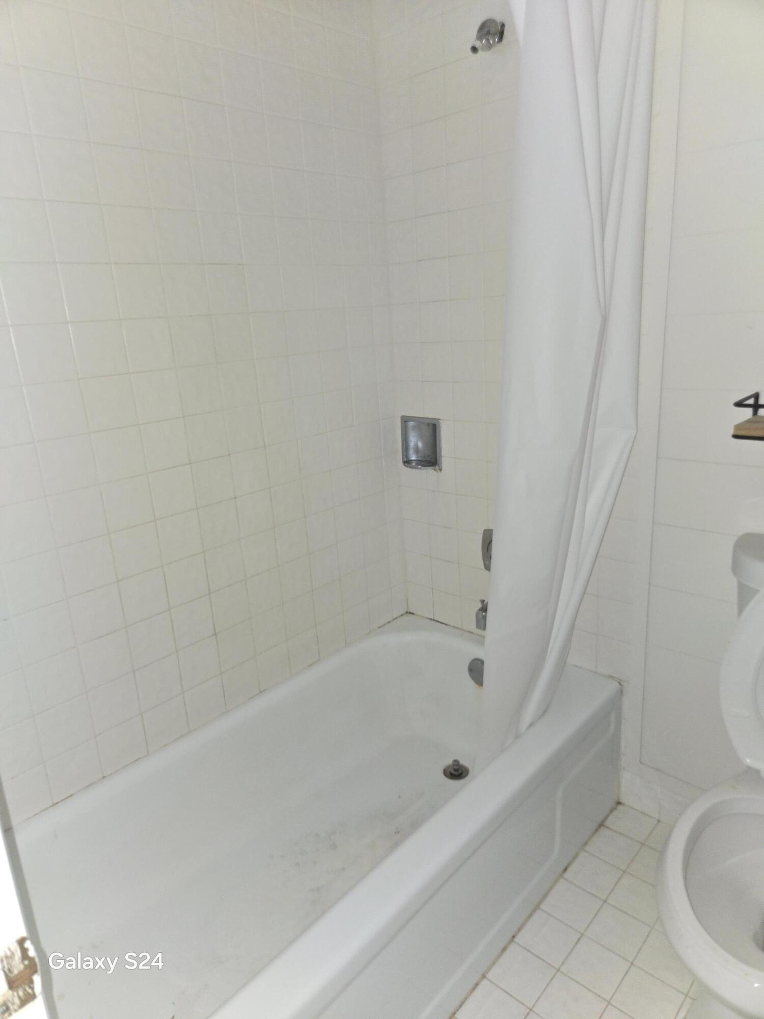 STRATHMORE GATE WEST UNIT 2 - Residential