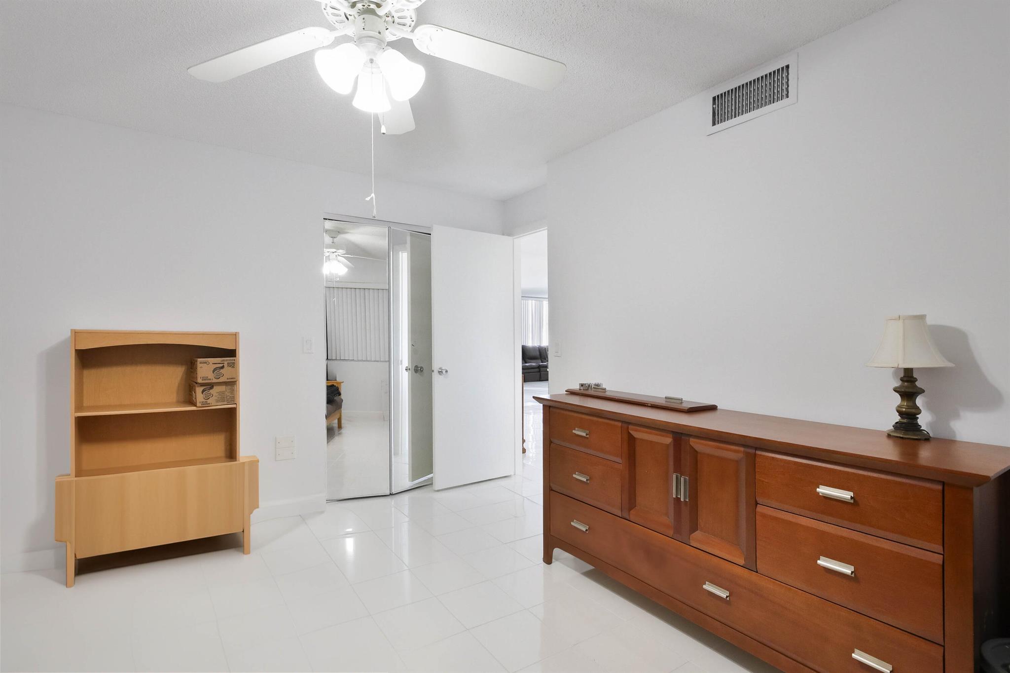 FOUNTAINS OF PALM BEACH C - Residential