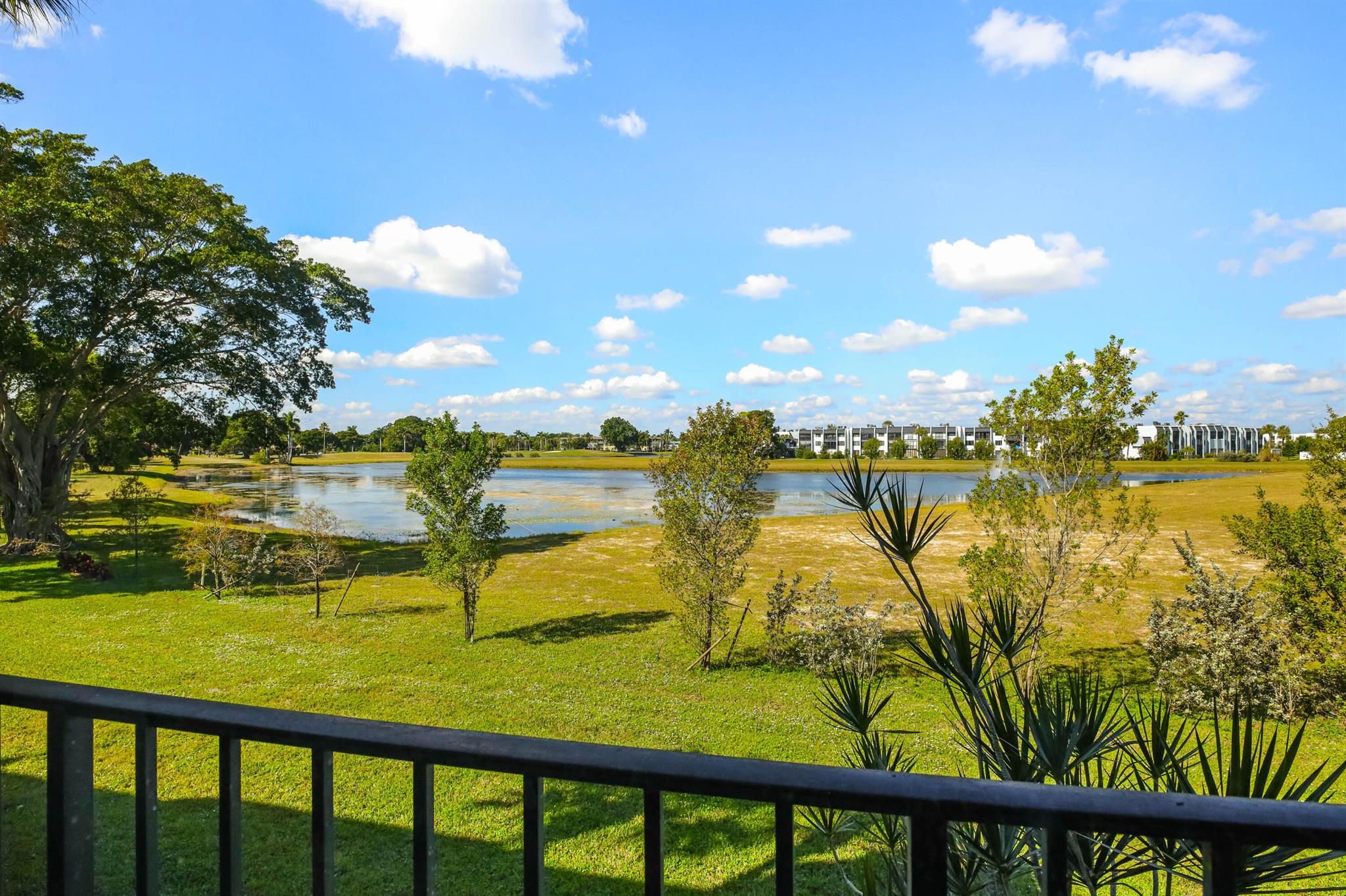 FOUNTAINS OF PALM BEACH C - Residential