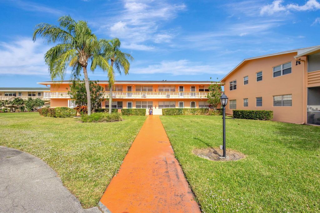 Photo of 332 Sheffield N, West Palm Beach, FL 33417 (MLS # R11151213)