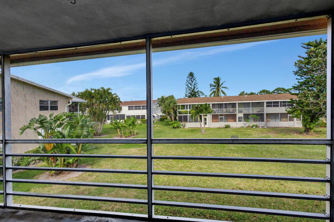 CENTURY VILLAGE SHEFFIELD CONDOS A TO Q - Residential