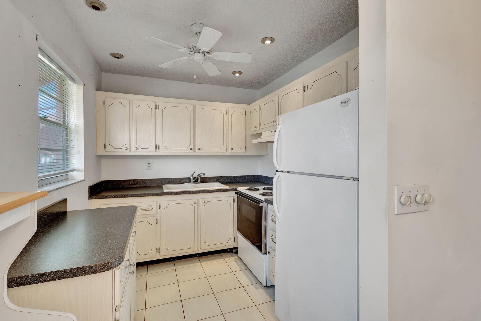 CENTURY VILLAGE SHEFFIELD - Residential