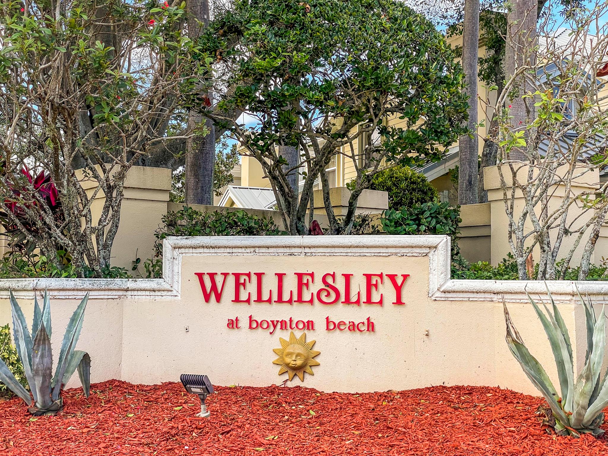 Wellesley at Boynton Beac - Residential