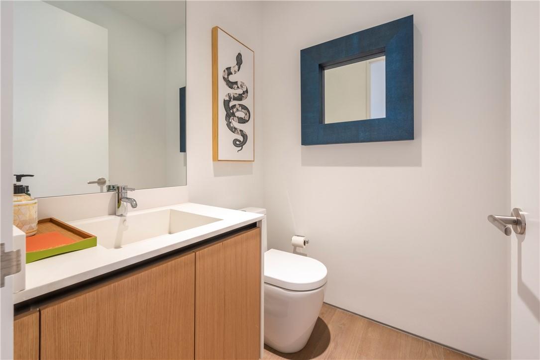 LOUVER HOUSE - Residential