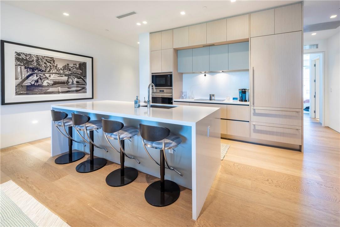 LOUVER HOUSE - Residential