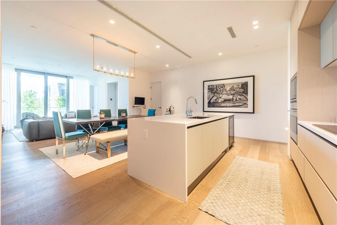 LOUVER HOUSE - Residential